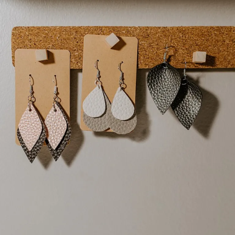 Pourquoi choisir des bijoux en or 18 carats d’occasion pour sublimer son style