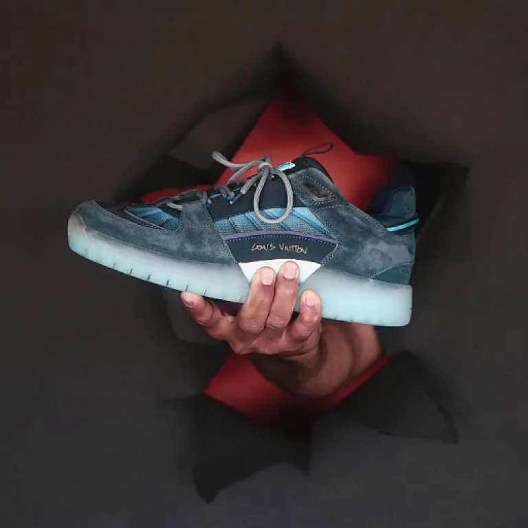 Le t-shirt militaire : un classique revisité dans la mode urbaine