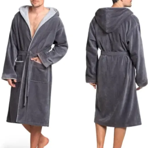 Test Twinzen Peignoir Homme Éponge avec Capuche : le peignoir lourd qui tient bien chaud sans se prendre la tête