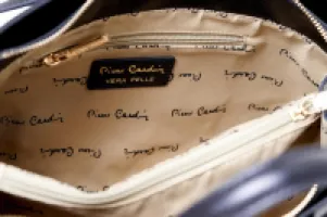 Test Pierre Cardin Shopper cuir : le grand sac noir qui fait le job au quotidien